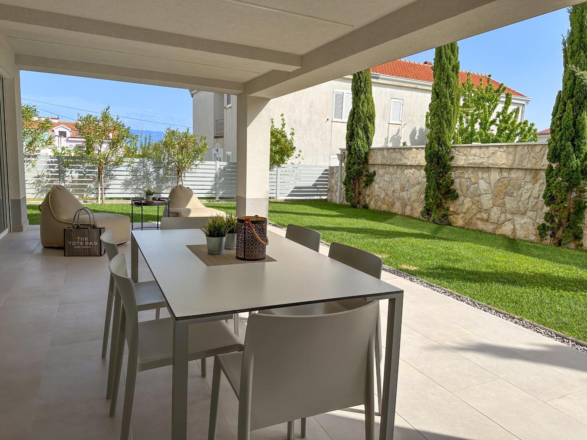 Appartement Baska, Exklusive Mit Poolarea In Baska, Krk - Kroatien Baška