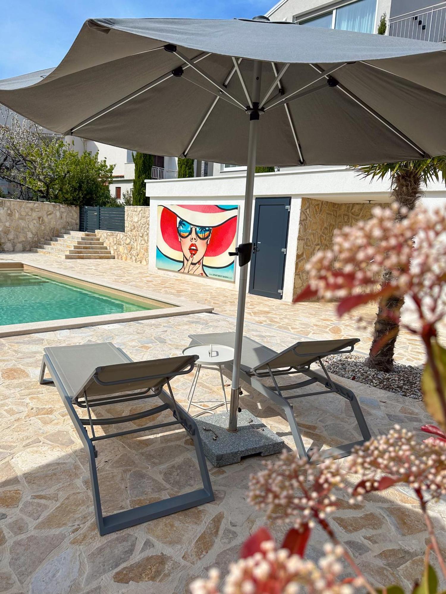 Apartment Baska, Exklusive Mit Poolarea In Baska, Krk - Kroatien Baska (Krk)