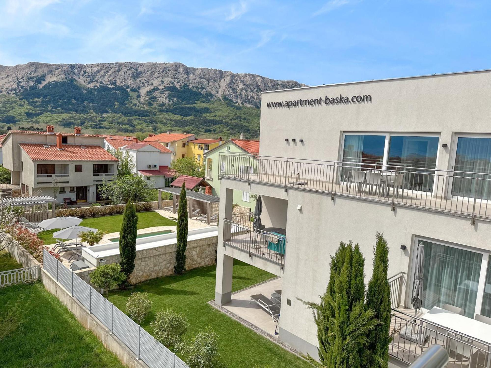Apartment Baska, Exklusive Mit Poolarea In Baska, Krk - Kroatien *