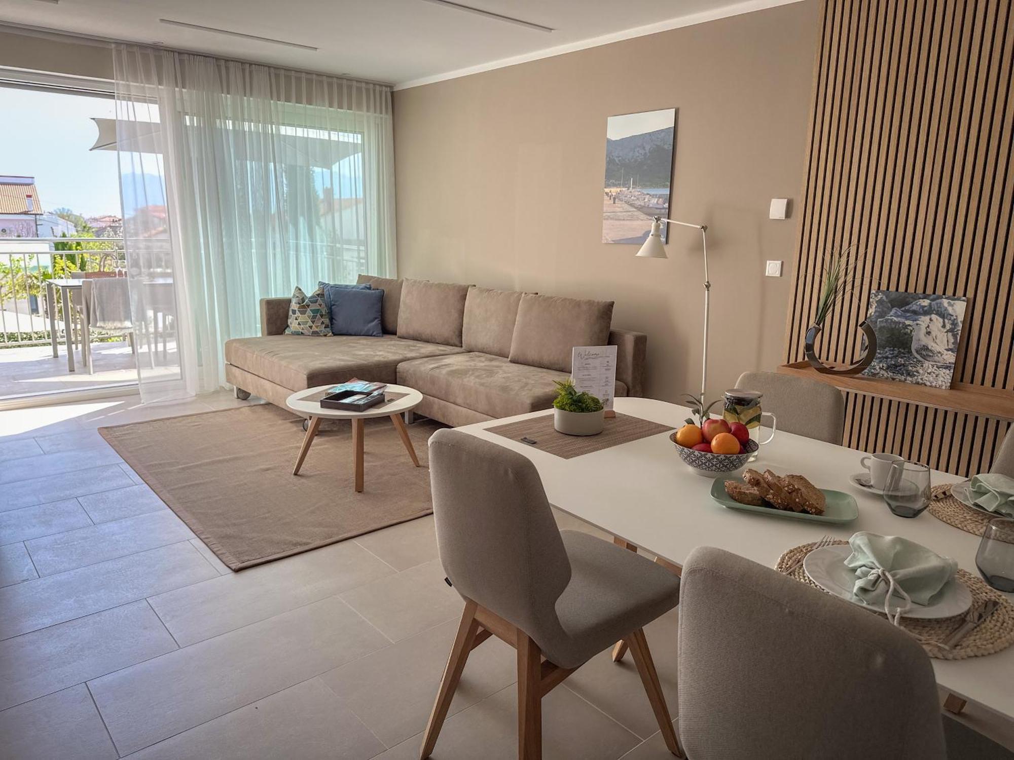 Apartment Baska, Exklusive Mit Poolarea In Baska, Krk - Kroatien