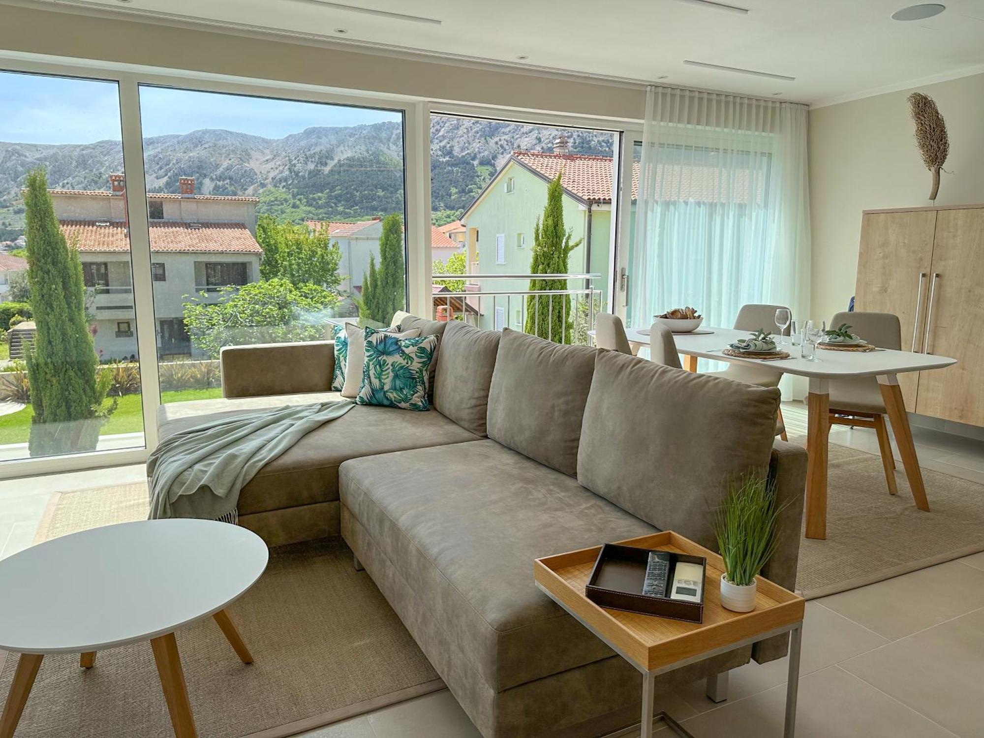 Apartment Baska, Exklusive Mit Poolarea In Baska, Krk - Kroatien
